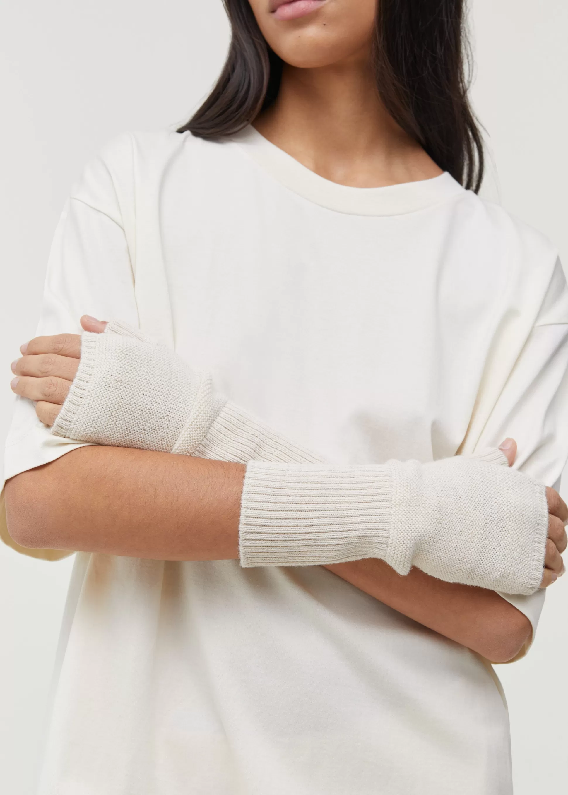 aiayu Huer & Vanter<Carmencita gloves Albicant