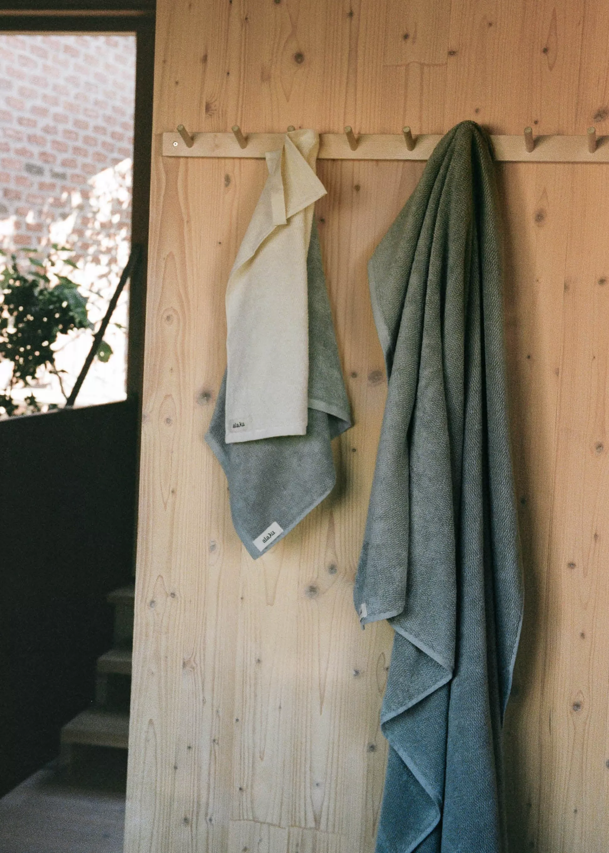 aiayu Håndklæder<Cotton bath towel - 70x140 Steel