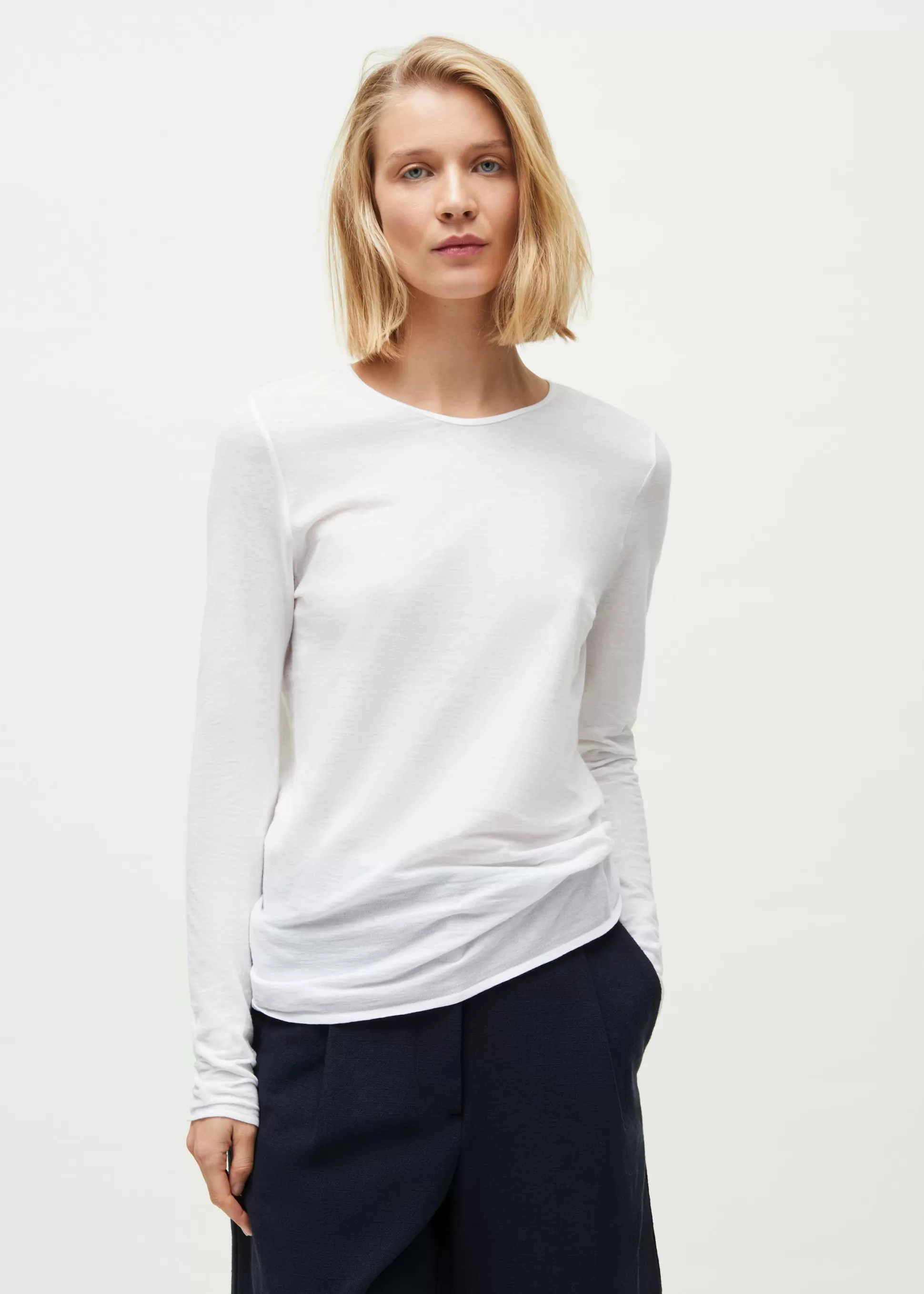 aiayu Bluser<Gentle cashmere long sleeve White