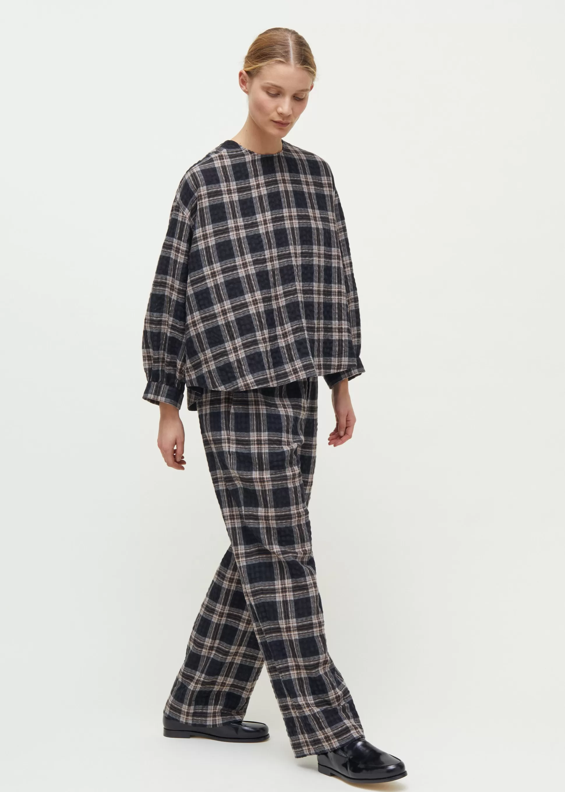 aiayu Bluser<Glenn checked wool blouse Mix Black