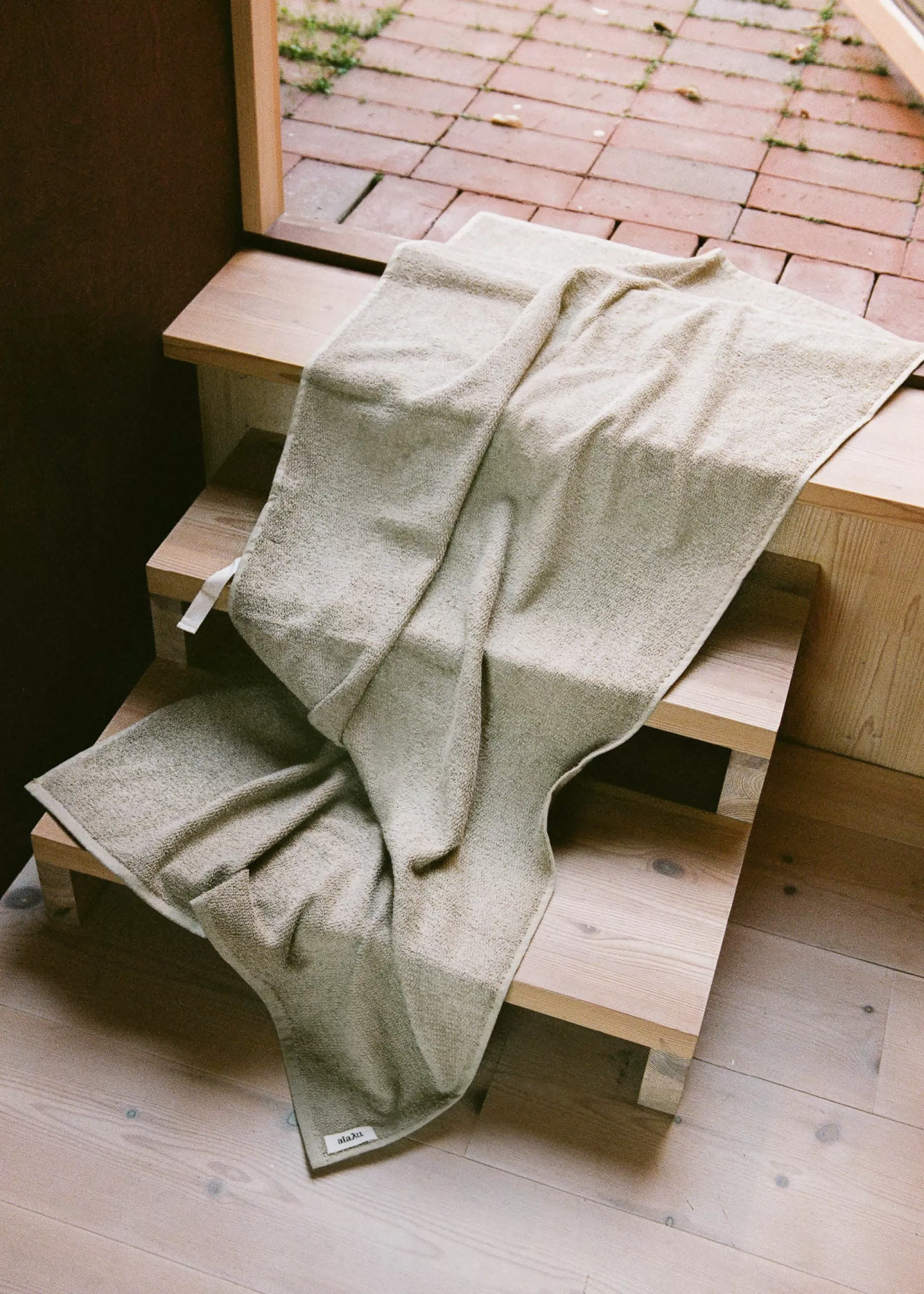 aiayu Håndklæder<Linen bath sheet - 100x150 Pure Nature